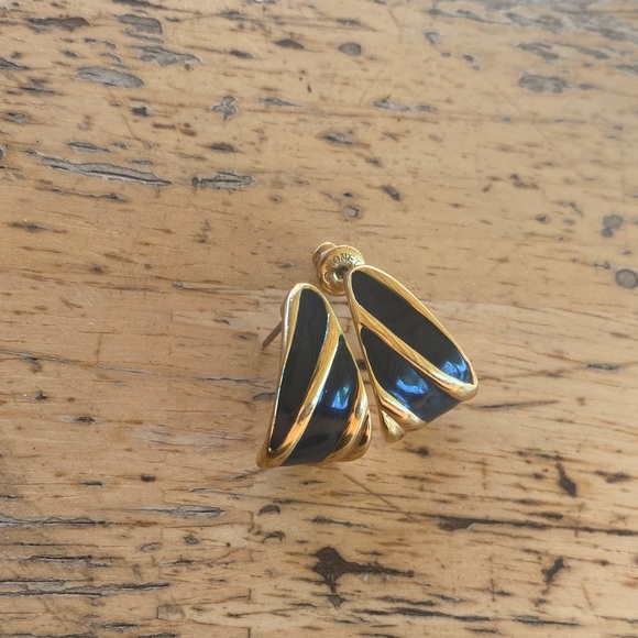 Monet Gold and Black Earrings - Picture 2 of 4